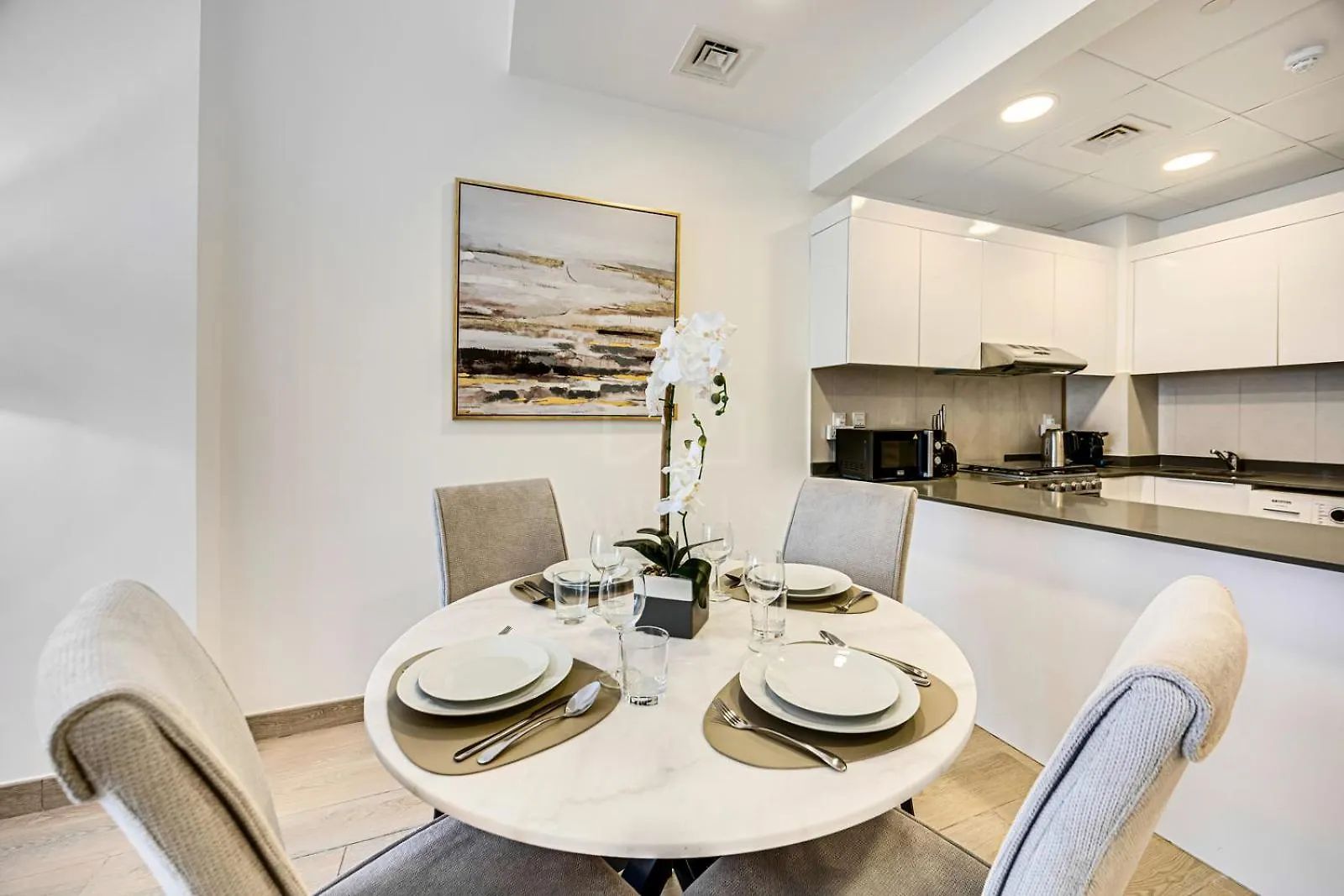 Elegant 1-Bedroom Apartment At Bloom Heights Dubai