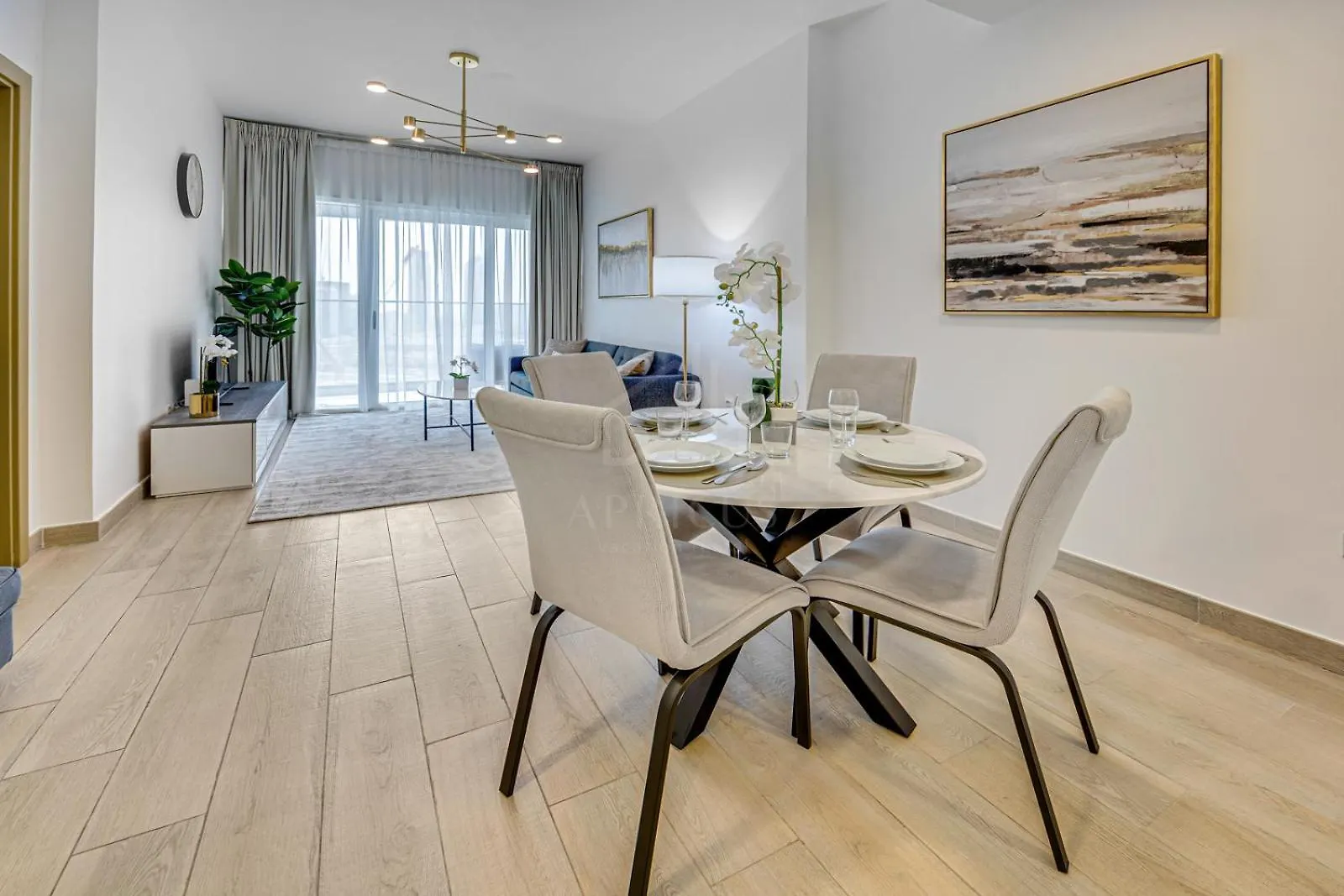 Elegant 1-Bedroom Apartment At Bloom Heights 두바이